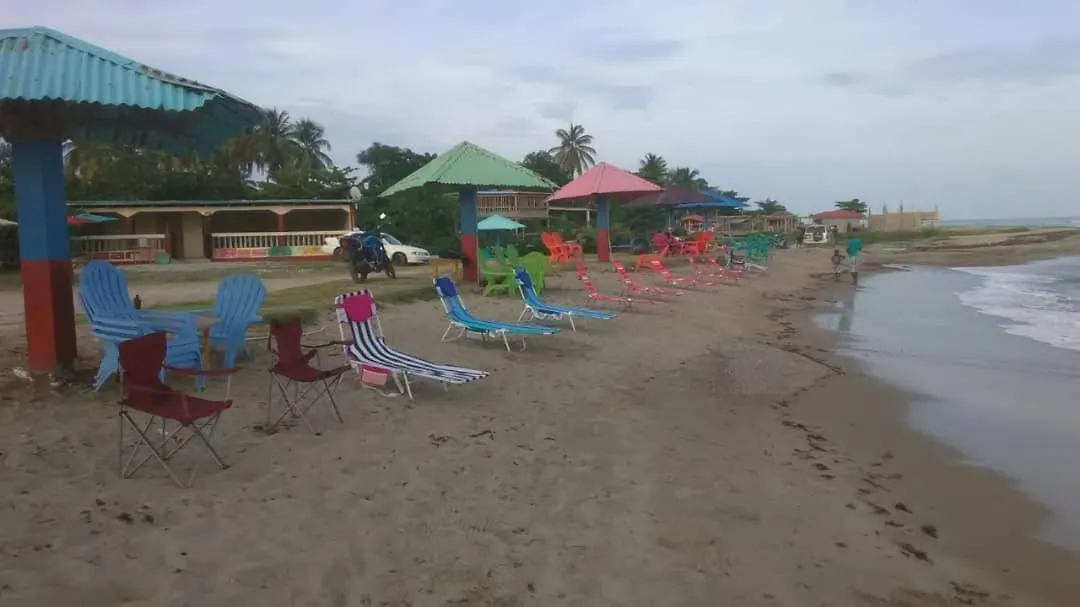 ***  Ocean Breeze Hotel & Restaurant Petite Riviere de l'Artibonite Haiti